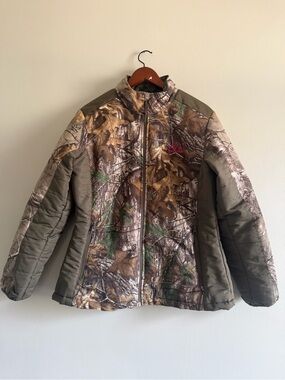 Realtree Women’s Camo Insulated Hunting Jacket Size L | Outdoorsy Gorpcore